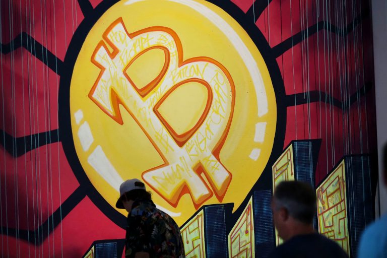 Bitcoin falls after U.S. seizes most of Colonial ransom