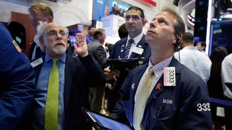 Stocks claw higher, oil sinks to $62 level