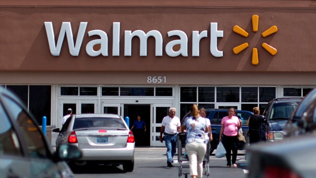 Walmart boosts outlook, grocery leads as e-commerce slows
