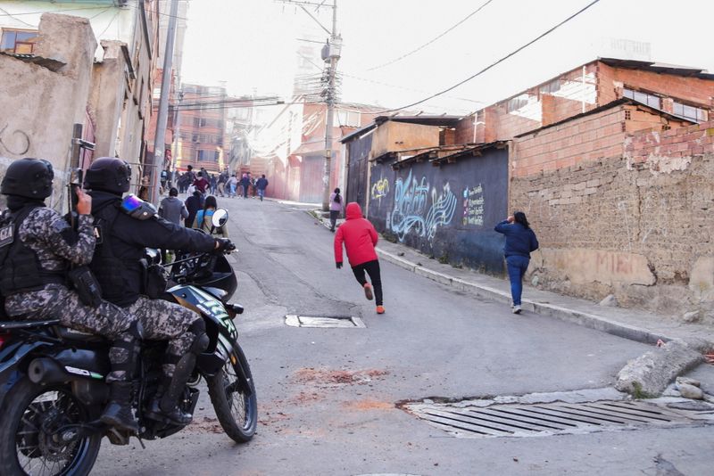 Coca producers protest for control of the coca market, in La Paz