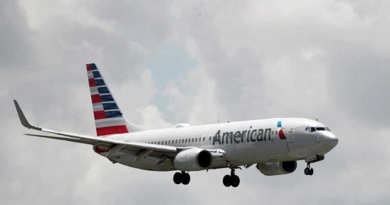 California man charged with assaulting American Airlines flight attendant