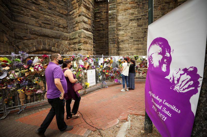 South Africans pay respects to late anti-apartheid hero Tutu