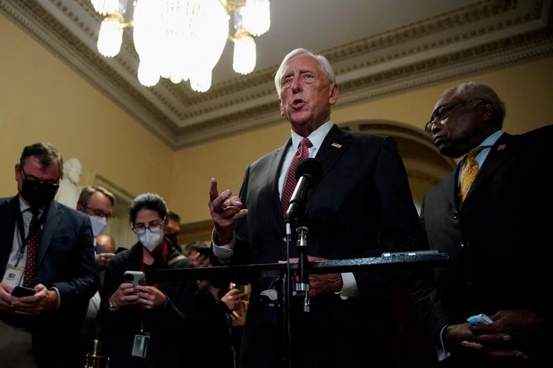 FILE PHOTO: U.S. Representative Steny Hoyer (D-MD) makes a statement with House Speaker Nancy Pelosi (D-CA) and U.S. Representative James Clyburn (D-SC) at the U.S. Capitol in Washington