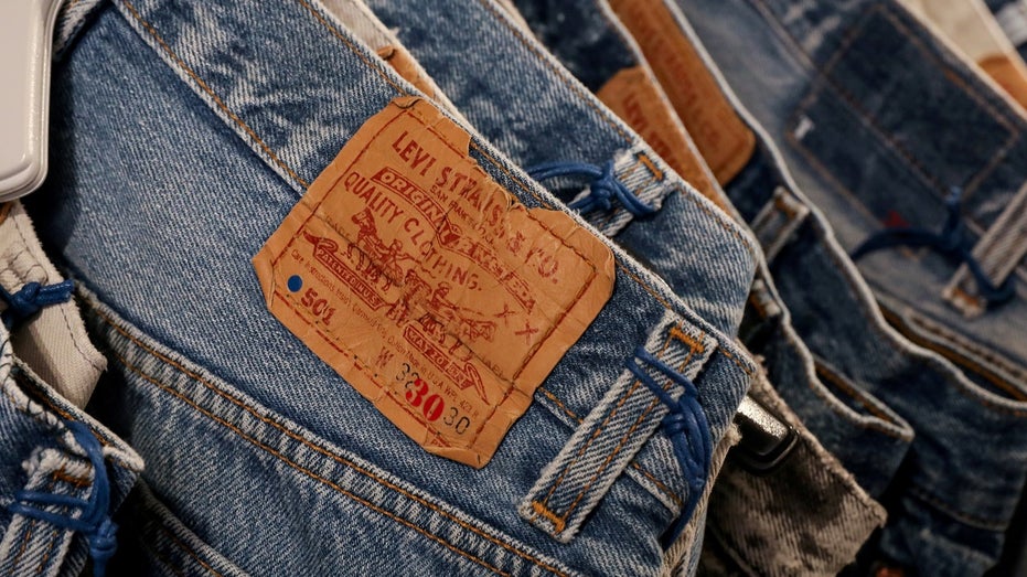 Levi's