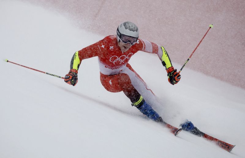 Alpine Skiing - Men's Giant Slalom Run 1