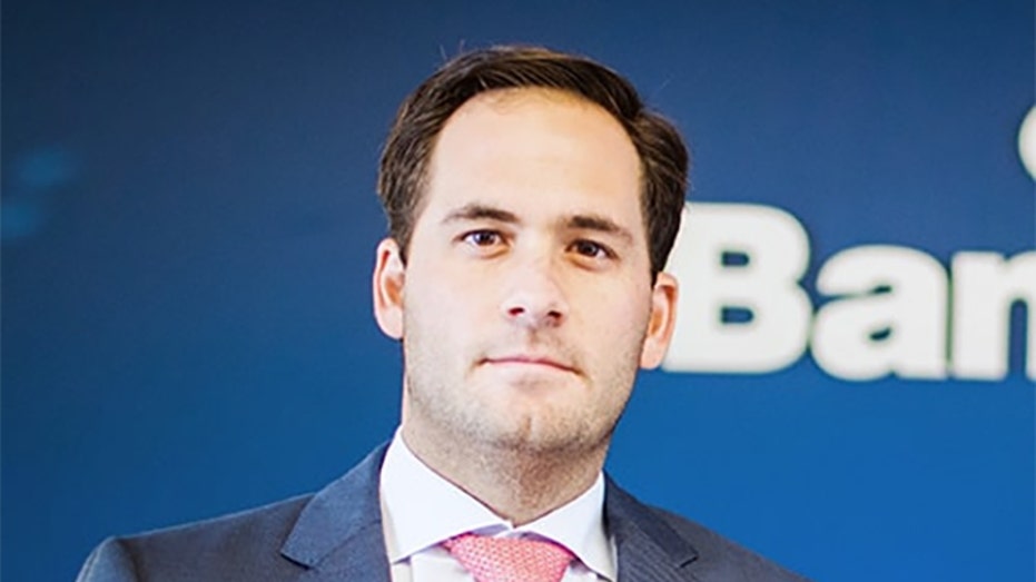 Escotet Alviarez, was a director of Banesco USA, the American affiliate of Venezuelan banking giant Banesco. 