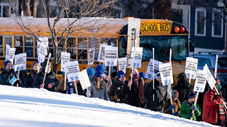 Minneapolis teachers reach agreement with public schools to end strike
