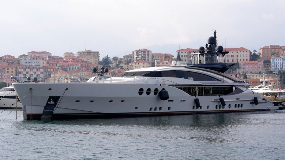 The yacht "Lady M"