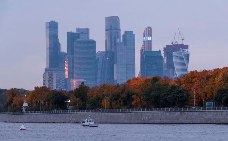 S&P drags Russia’s rating deeper into junk territory
