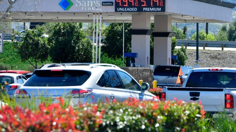 White House blames Putin for skyrocketing gas prices