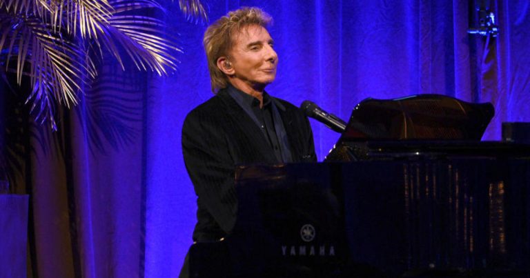Barry Manilow tests positive for COVID, will miss Broadway show premiere