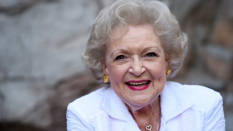 Betty White’s Los Angeles home lists for $10.575 million, as late star’s Carmel house closes for well over ask
