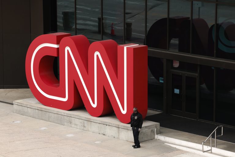 CNN+ struggles to lure viewers in its early days, drawing fewer than 10,000 daily users
