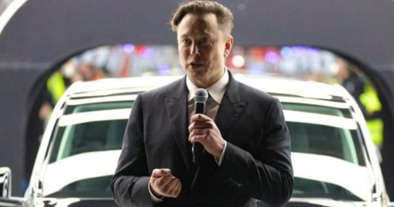 Elon Musk sells $8 billion in Tesla shares, days after Twitter deal