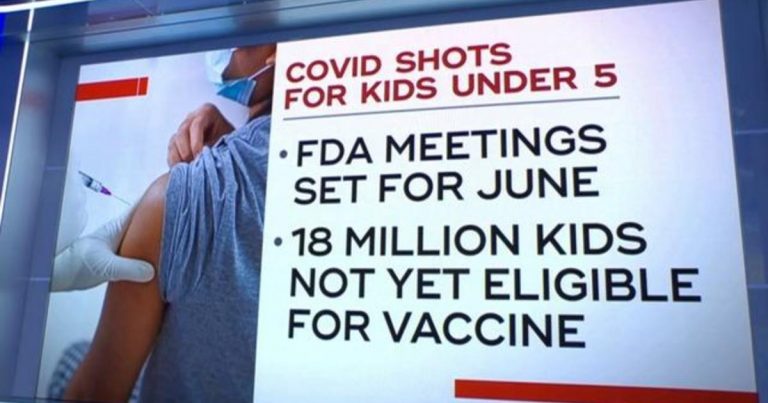 FDA sets meetings on COVID vaccines for young kids