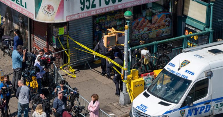 Former NYPD commissioner on search for Brooklyn subway gunman