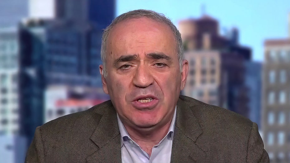 Garry Kasparov appears on Kudlow.