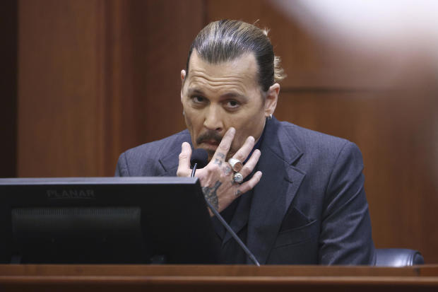 Heard’s lawyer focuses on Depp’s texts: “Let’s burn Amber”