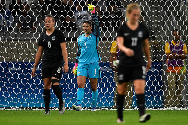 Hope Solo says she’s entering alcohol treatment program, postpones Hall of Fame induction