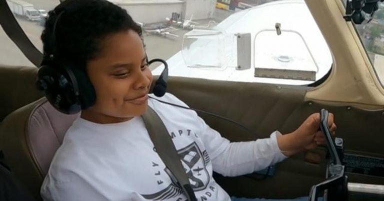 Nonprofit introduces inner-city kids to aviation