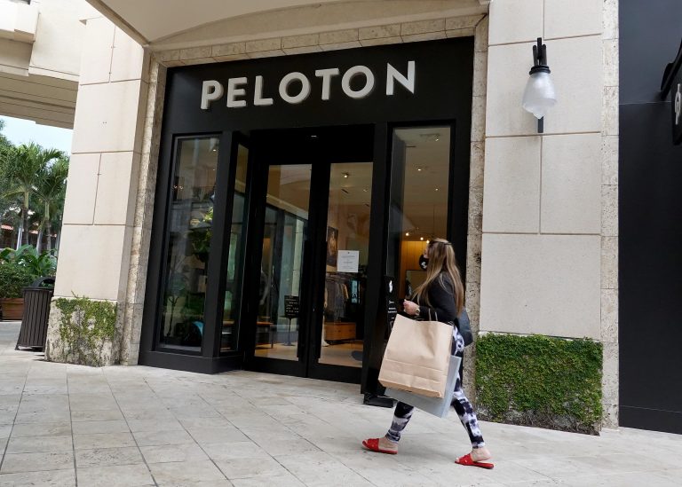 Peloton activist Blackwells Capital takes aim at new CEO, again pushes for sale