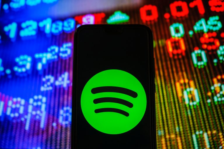 Spotify falls 10% on first-quarter earnings despite beat on top and bottom