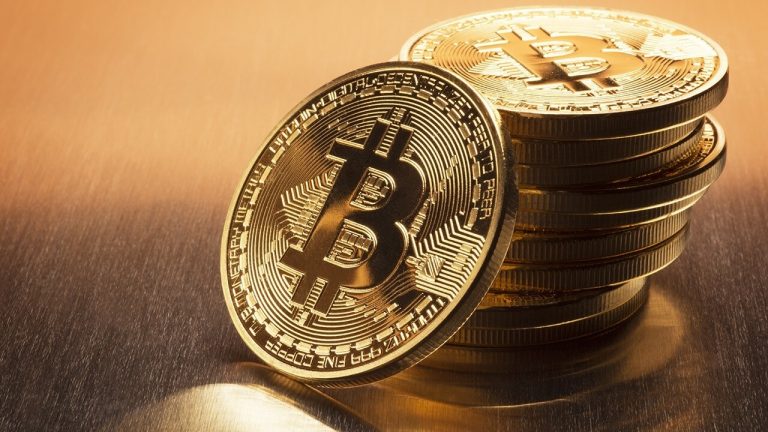 Bitcoin price falls below $37,000 as market risks increase