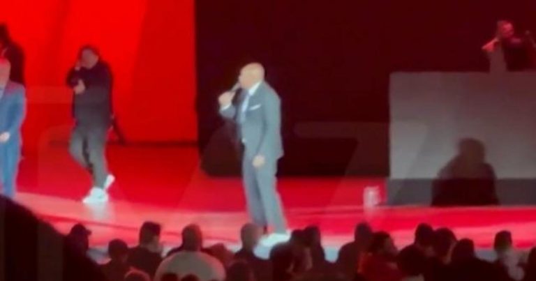 Comedian Dave Chappelle attacked during performance
