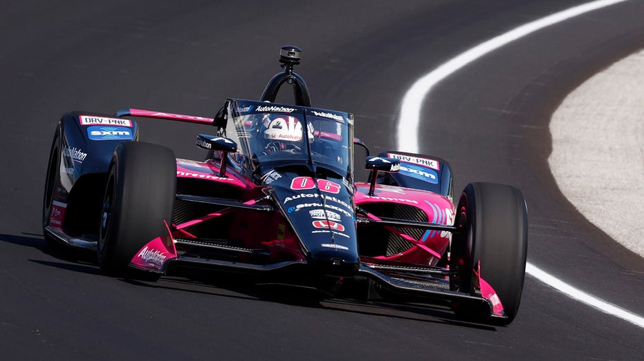 Helio Castroneves Indy 500 practice