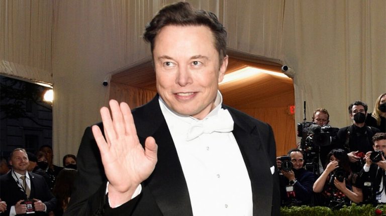 Elon Musk says he doesn’t use flight attendants; SpaceX president defends him over sexual assault claim