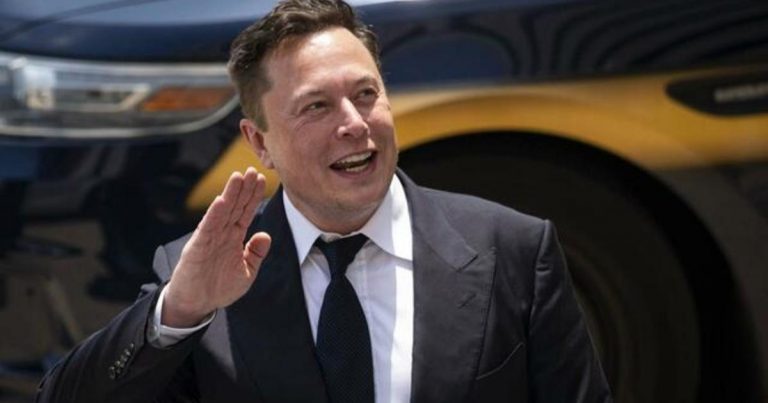 Elon Musk says he would reverse former President Trump’s twitter ban