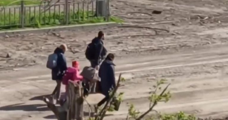 Ukrainians evacuated from Mariupol steel plant