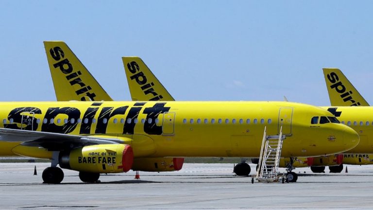 Bidding war for Spirit Airlines heats up ahead of vote