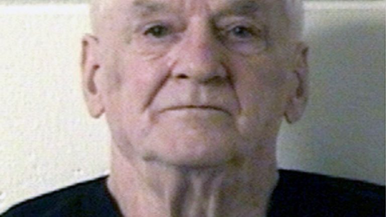 Man convicted last year of killing 2 in 1976 dies in prison