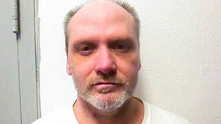 Oklahoma official seeks execution dates for 25 inmates