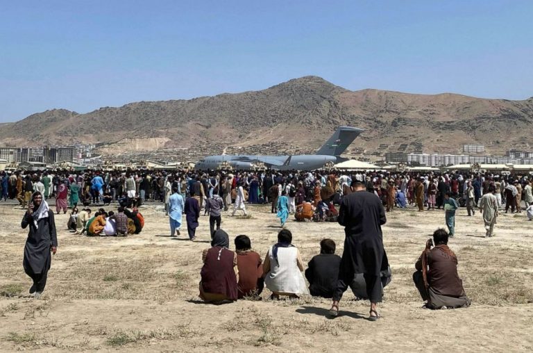 Plane crew acted appropriately in harrowing incident with desperate Afghans: Military