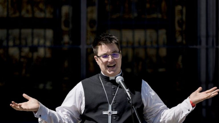 Transgender Lutheran bishop resigns over racism allegations