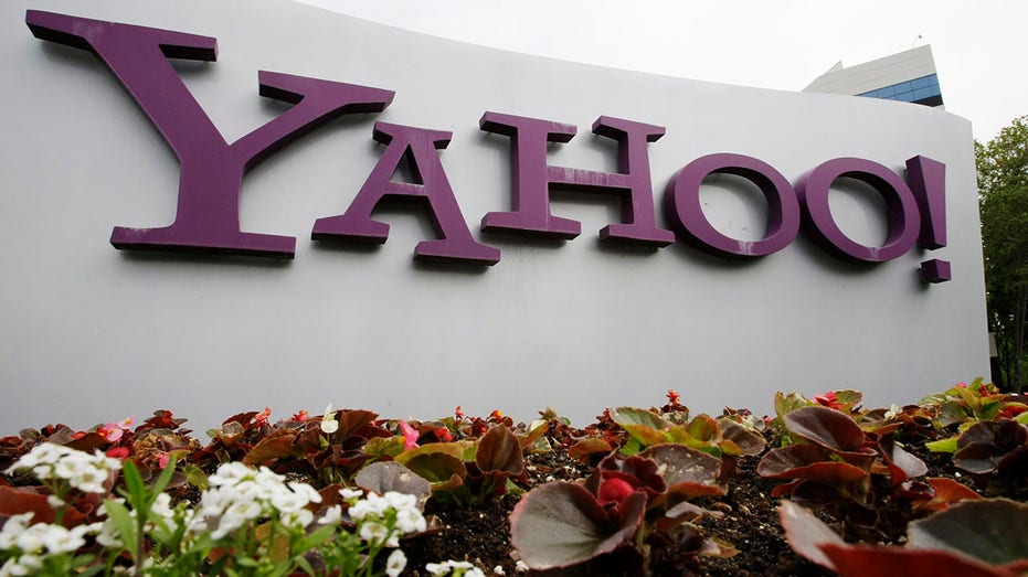 Yahoo Logo