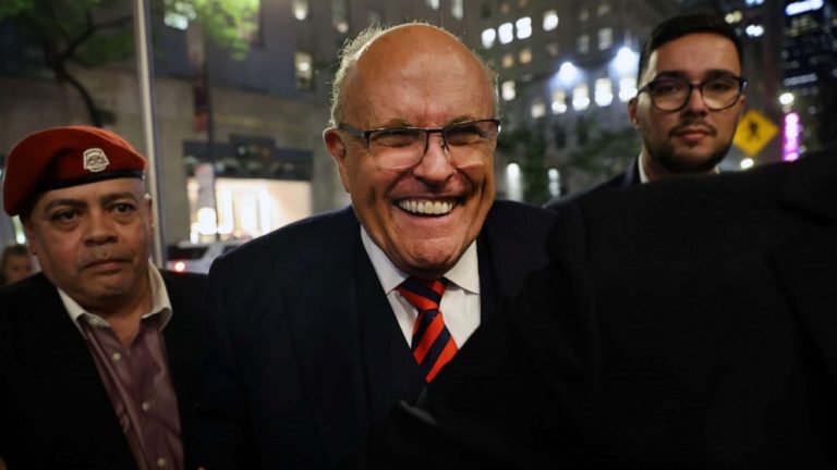 Fulton County subpoenas Giuliani, Graham in probe into election interference