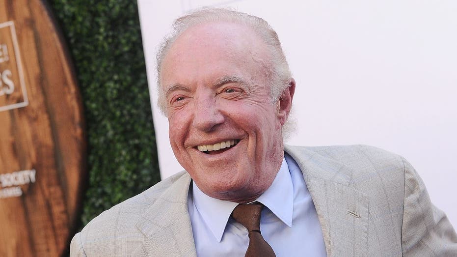 James Caan at 2017 red carpet