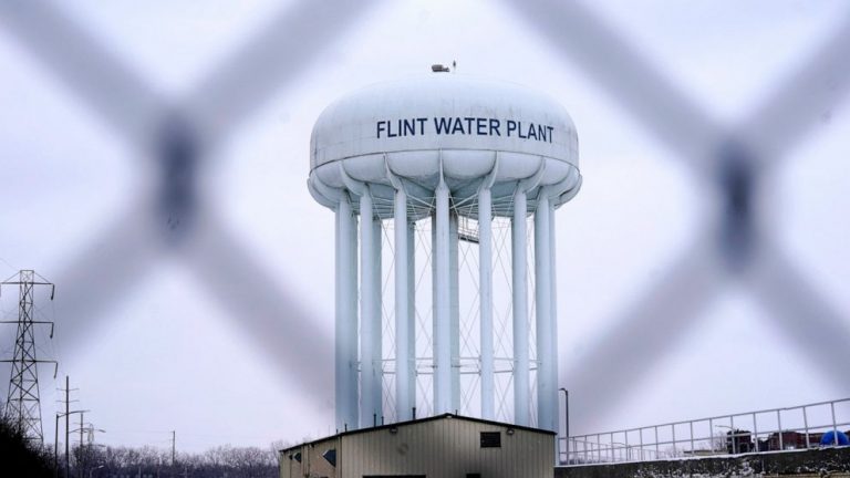 Jury gets Flint water case about liability for engineers