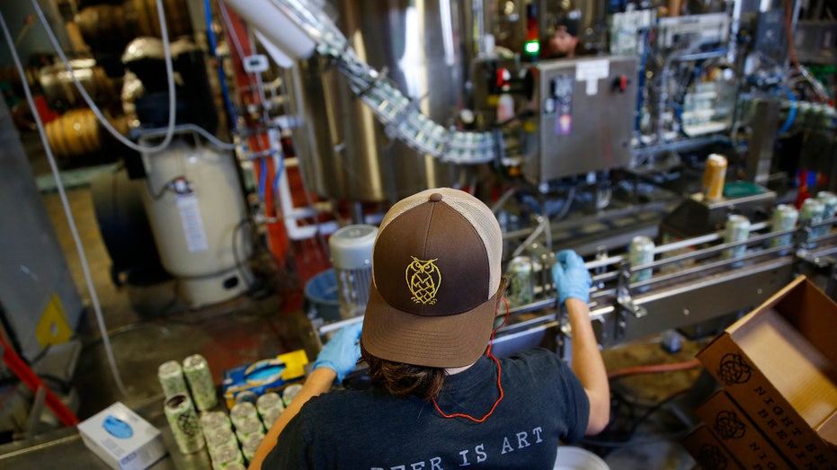 Bottling line at Night Shift