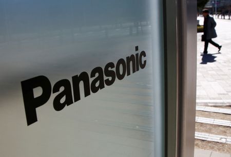 Panasonic to build EV battery plant for Tesla in Kansas -Nikkei