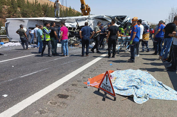 Bus crash leaves at least 15 dead in Turkey