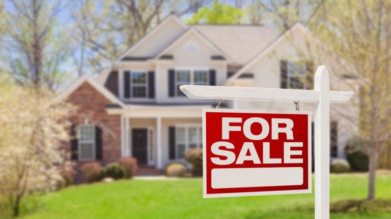 Homebuyers dial back amid affordability issues, shaky economy