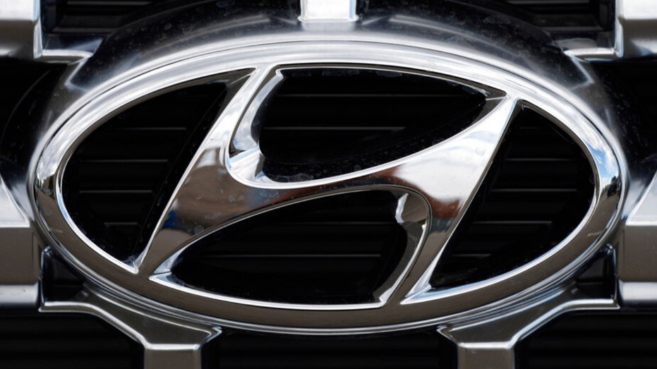 Hyundai company logo