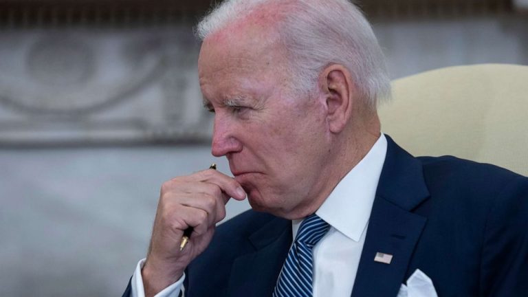 Leading Dem breaks with White House on Biden in 2024: ‘Don’t believe he’s running’