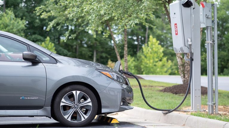 Electric Nissan Leaf can now be used as a battery backup for businesses