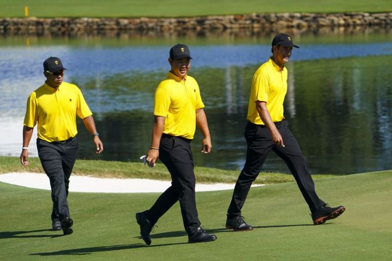 Golf-Veterans Scott and Matsuyama lead Internationals against U.S