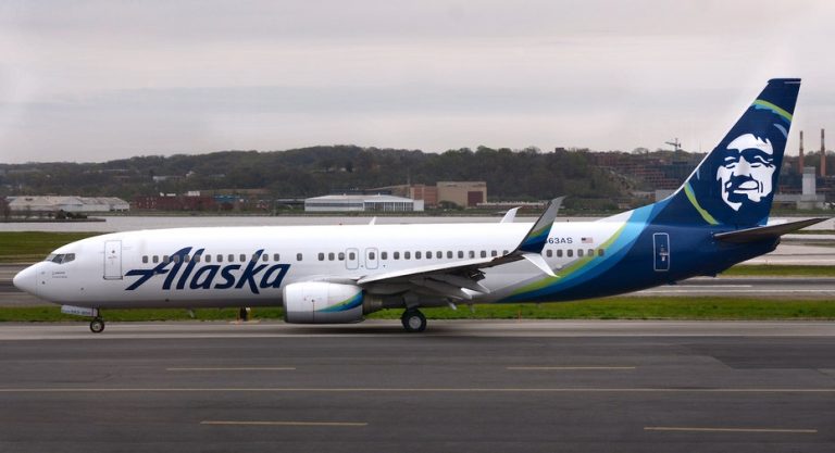Alaska Airlines pilots to receive pay bump, increased schedule flexibility under new ratified contract